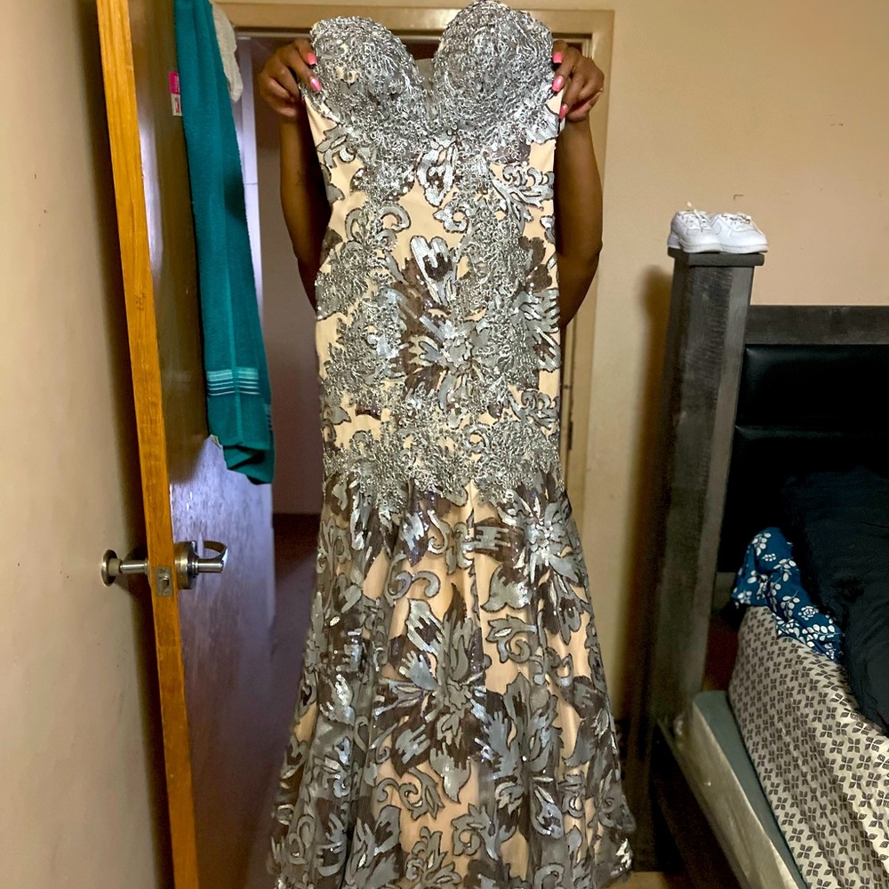 PROM DRESS